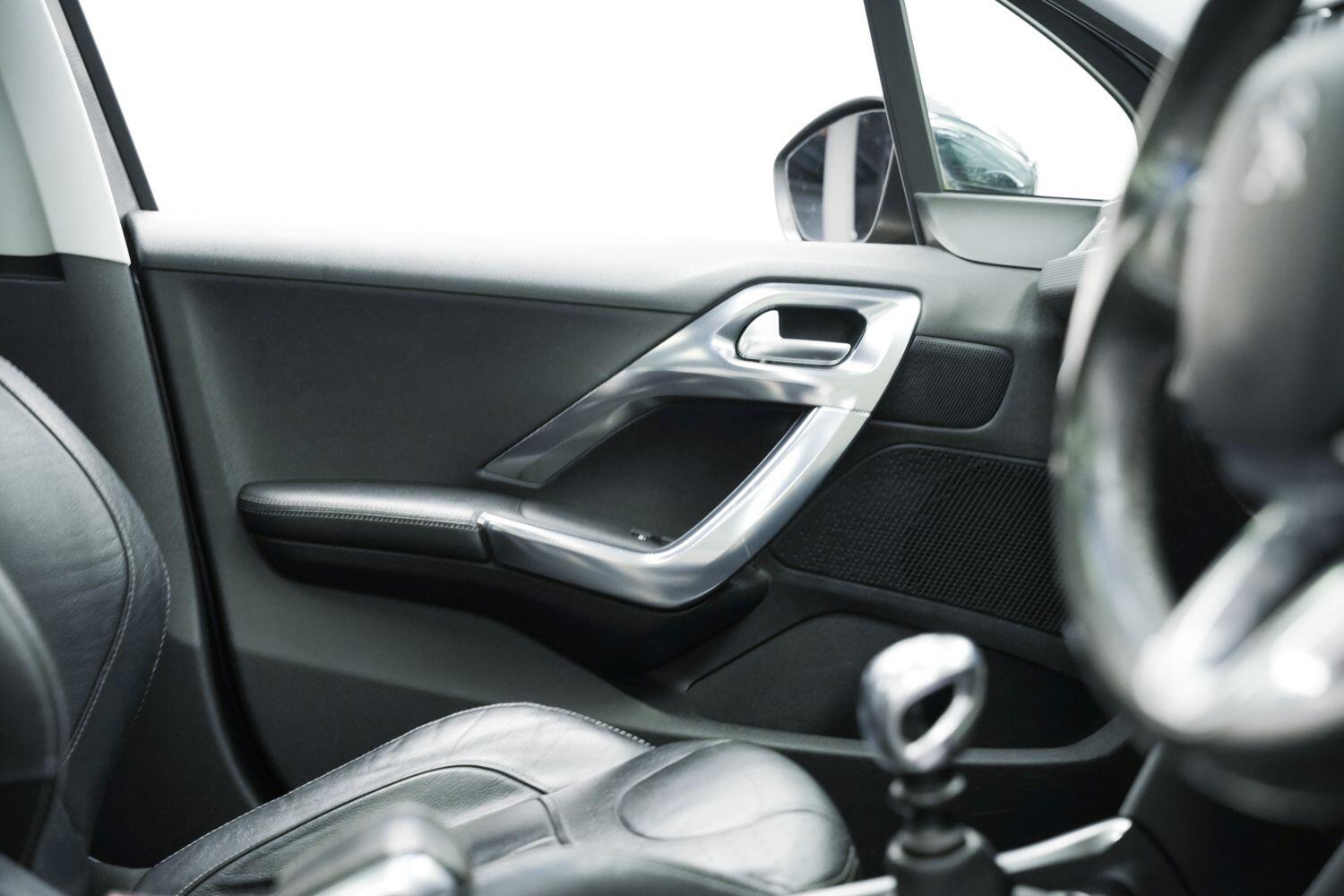 Used Peugeot 2008 2014 for sale - 76549703: Photo 22