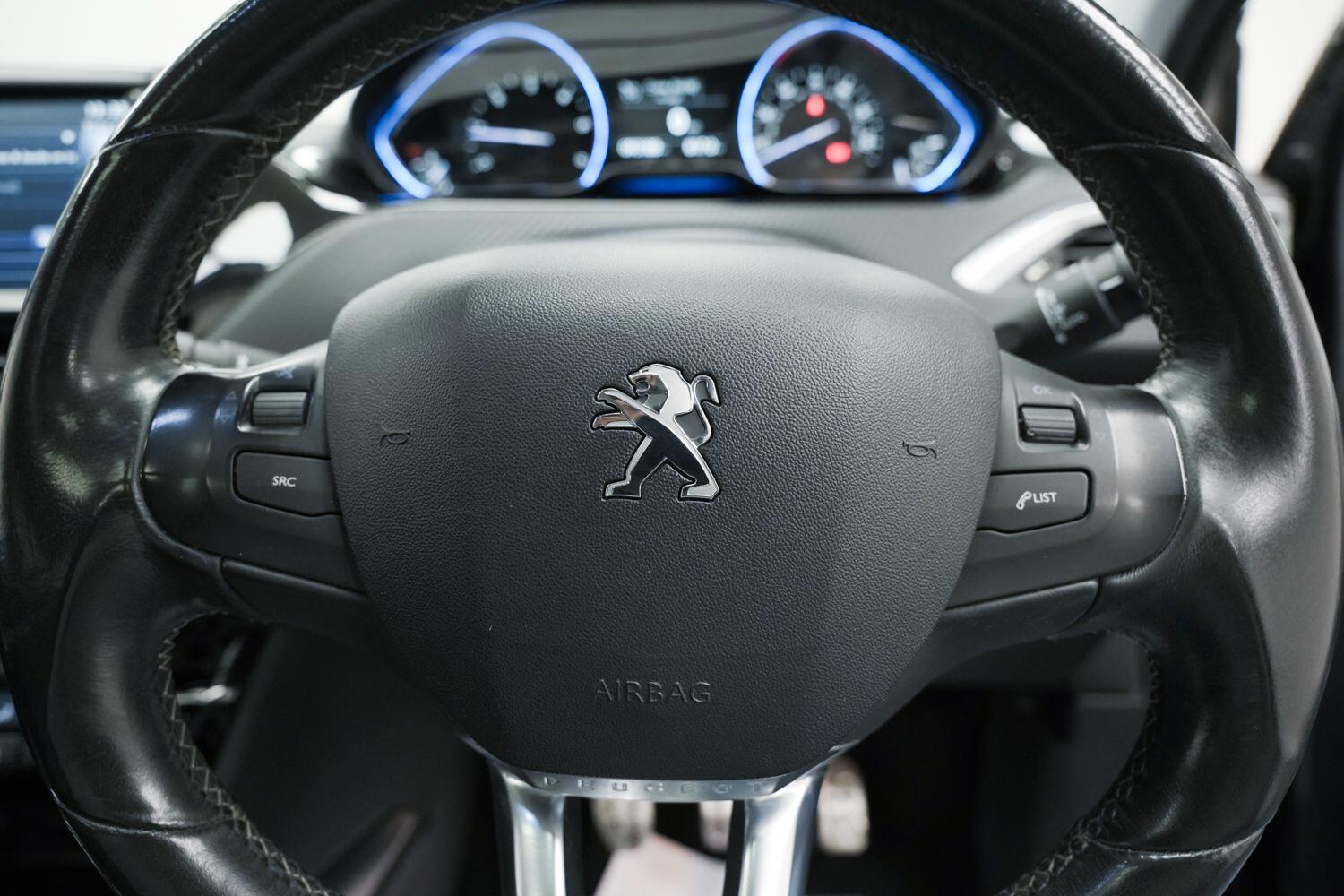 Used Peugeot 2008 2014 for sale - 76549703: Photo 27