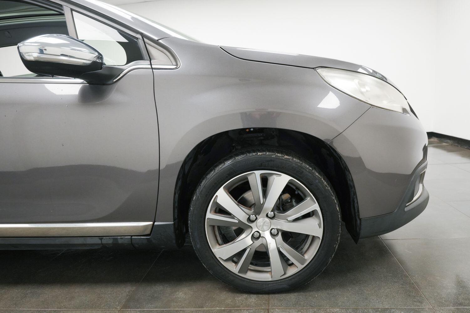 Used Peugeot 2008 2014 for sale - 76549703: Photo 5