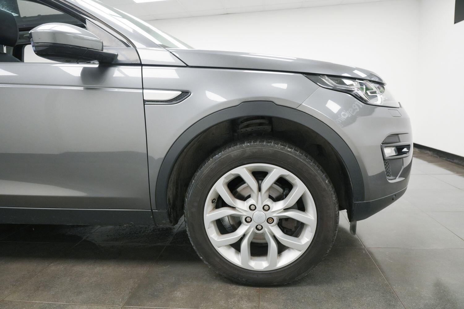 Used Land Rover Discovery Sport 2017 for sale - 77940154: Photo 5