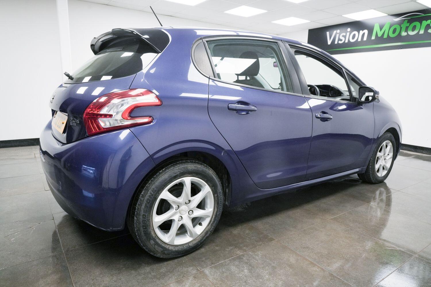 Used Peugeot 208 2013 for sale - 77081882: Photo 4