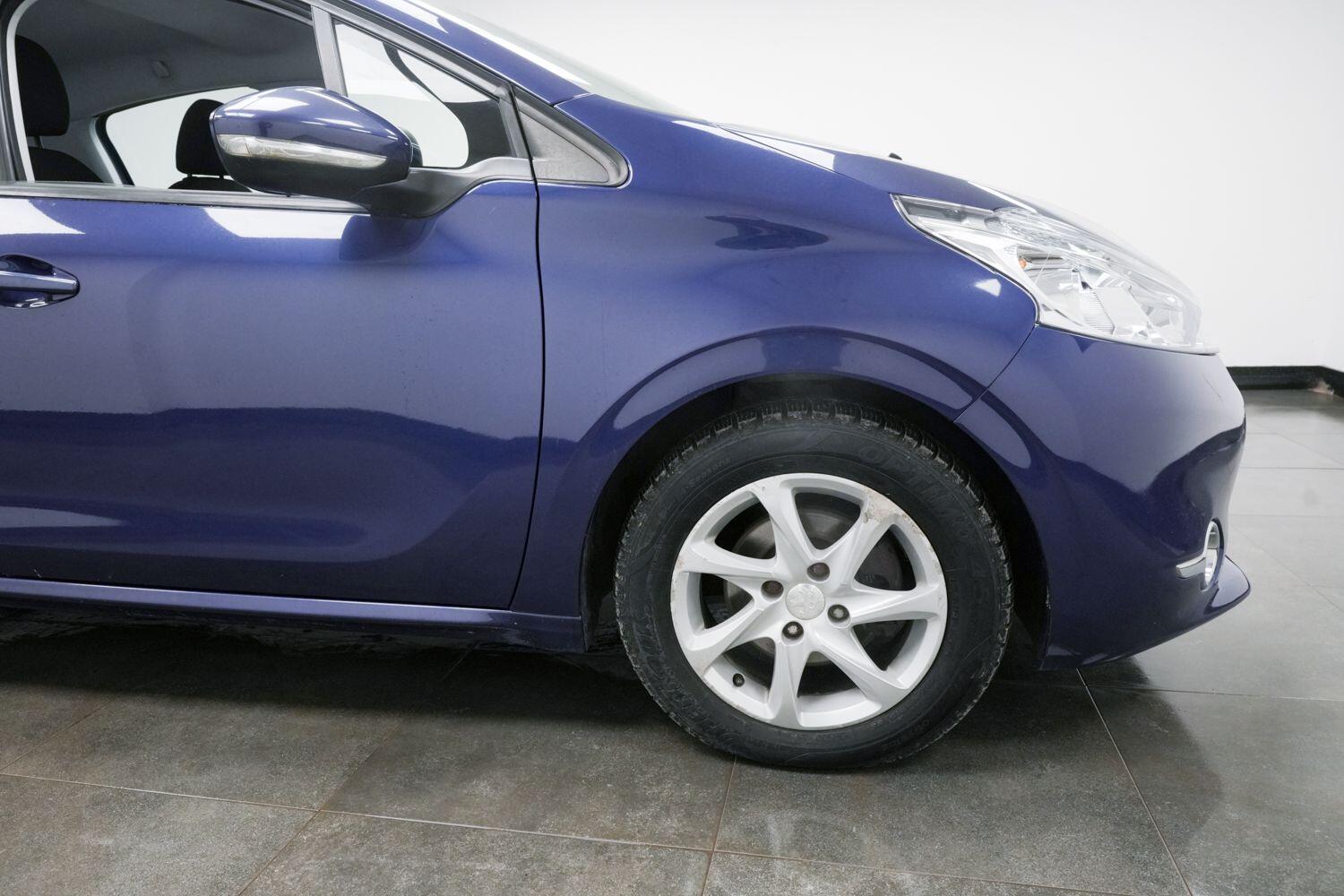 Used Peugeot 208 2013 for sale - 77081882: Photo 5