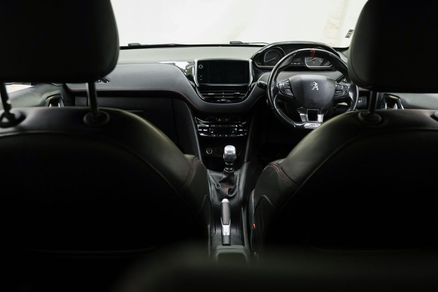 Used Peugeot 208 2016 for sale - 76359907: Photo 9