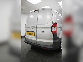 Used Ford Transit Courier 2015 for sale - 76167459: Photo 3