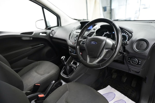 Used Ford Transit Courier 2015 for sale - 76167459: Photo 9