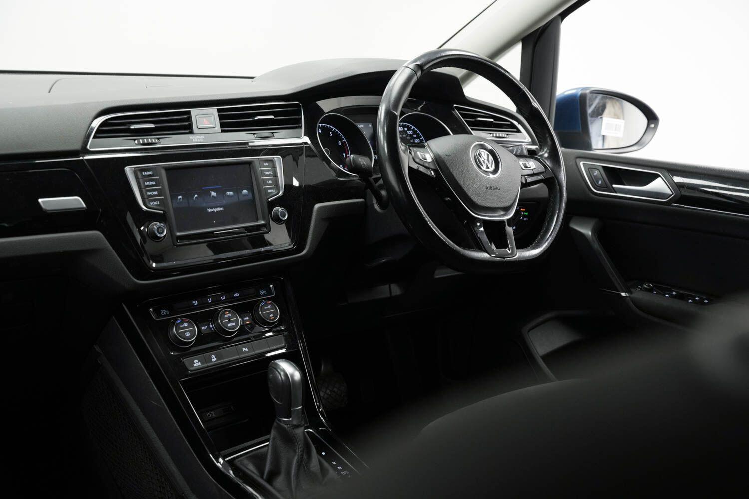 Used Volkswagen Touran 2017 for sale - 76166577: Photo 15