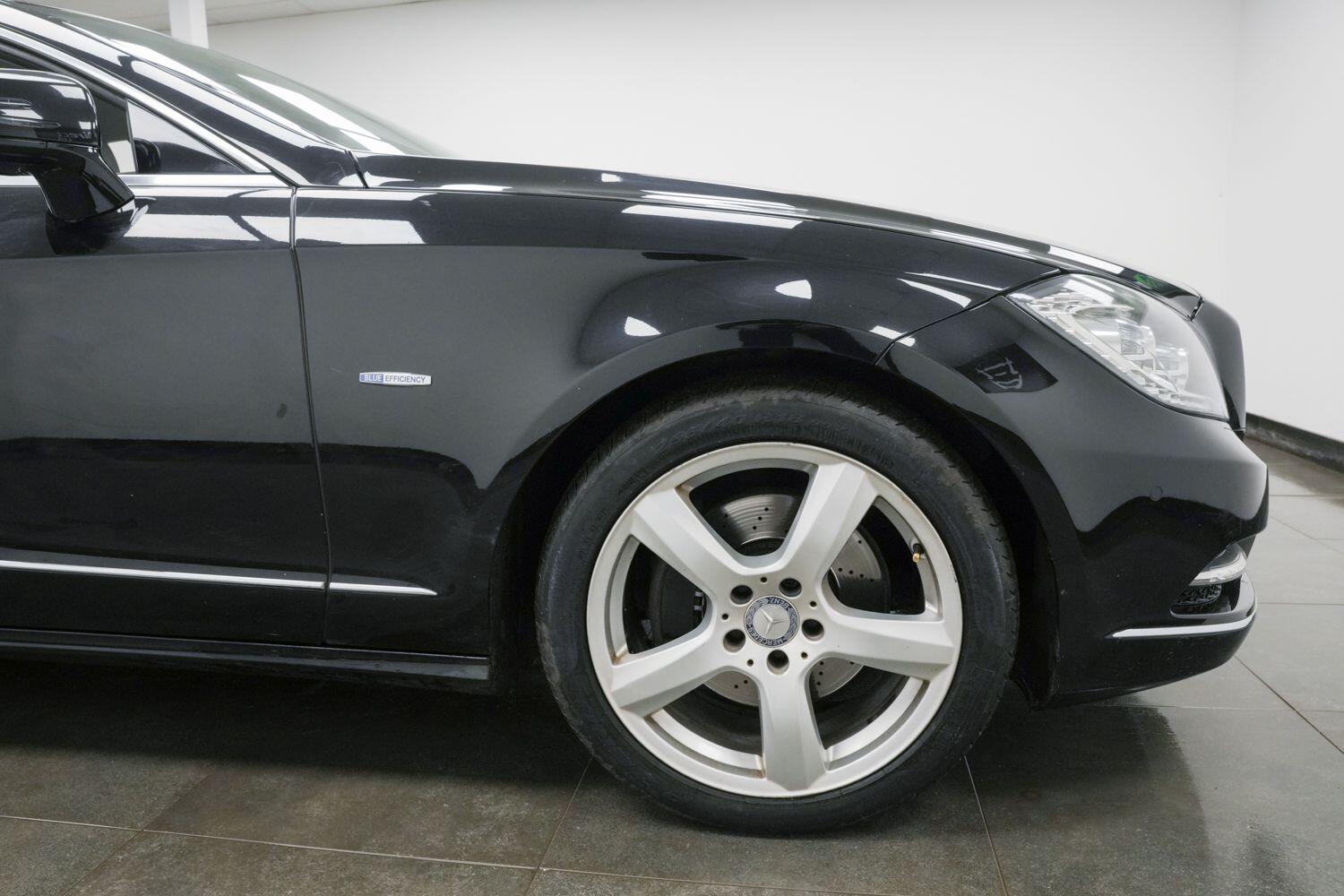 Used Mercedes-Benz CLS 2011 for sale - 77166676: Photo 5