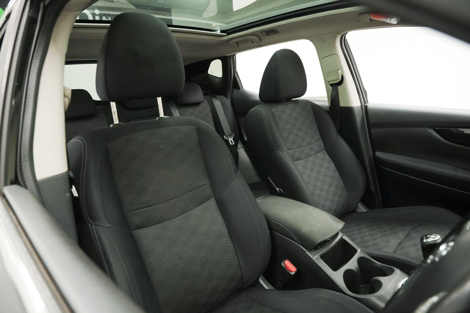 Used Nissan Qashqai 2016 for sale - 76314305: Photo 12