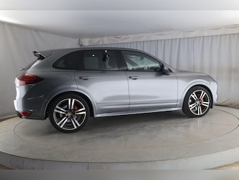 Used Porsche Cayenne 2014 for sale - 79452441: Photo