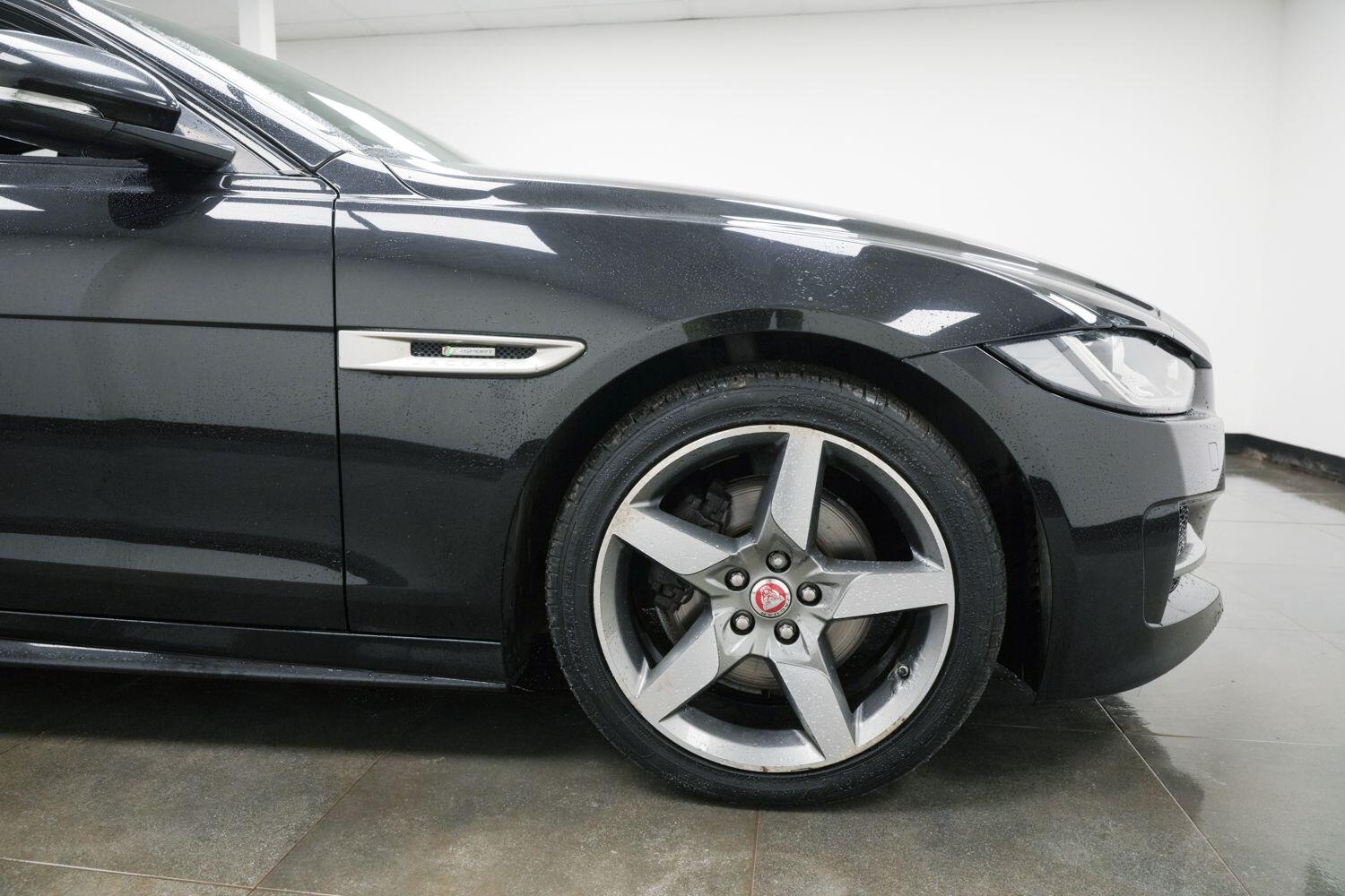 Used Jaguar XE 2017 for sale - 77344395: Photo 5