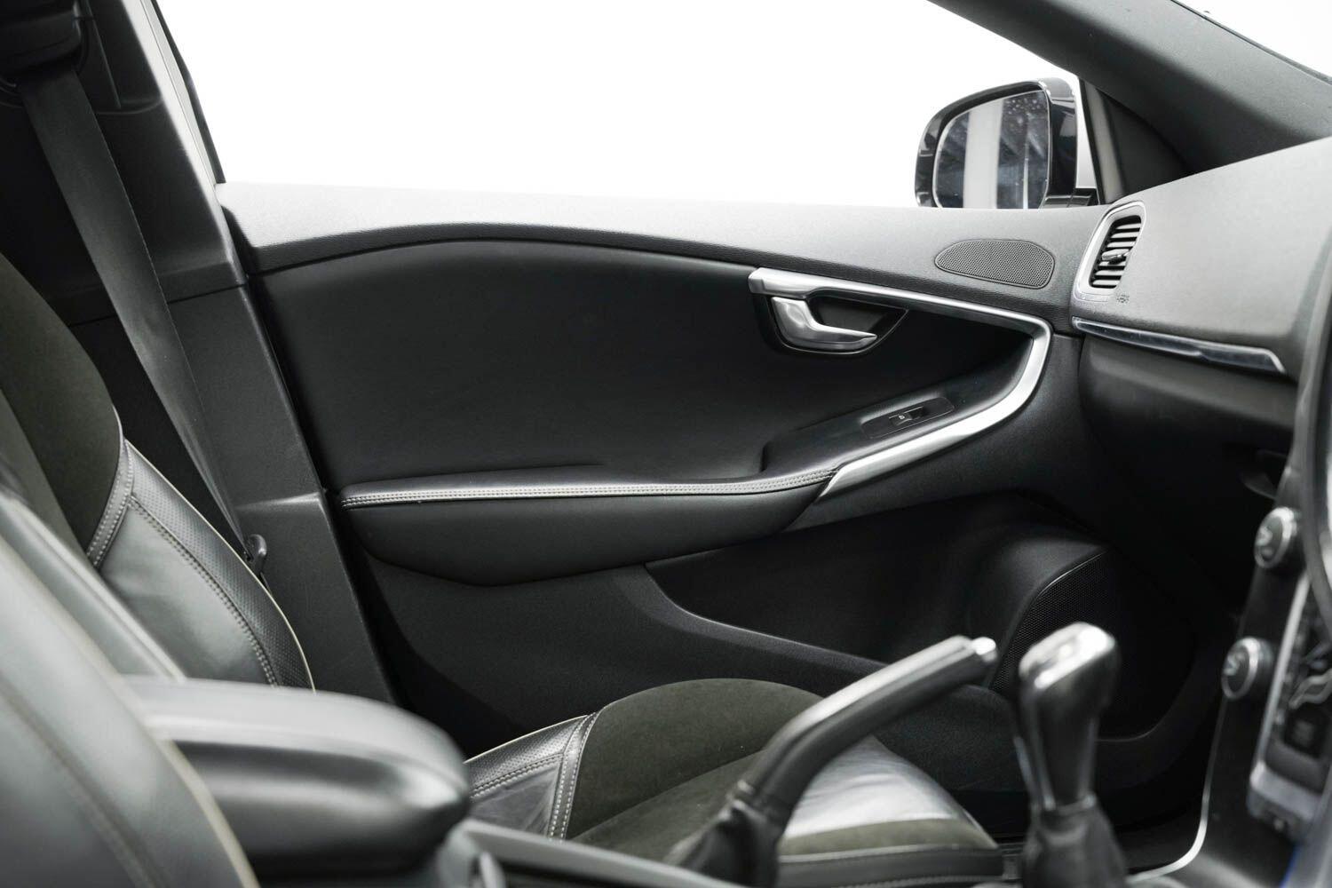 Used Volvo V40 2014 for sale - 76094246: Photo 19