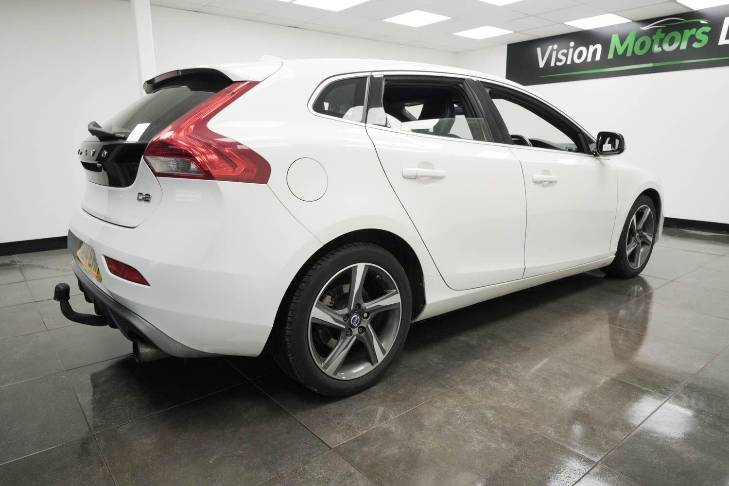 Used Volvo V40 2014 for sale - 76094246: Photo 4
