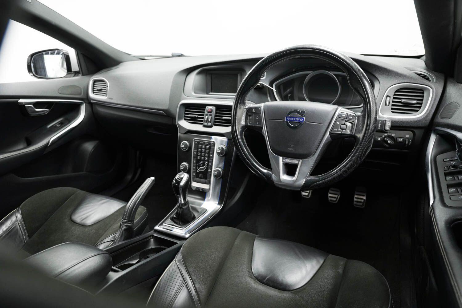 Used Volvo V40 2014 for sale - 76094246: Photo 9