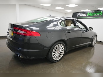 Used Jaguar XF 2015 for sale - 78573687: Photo