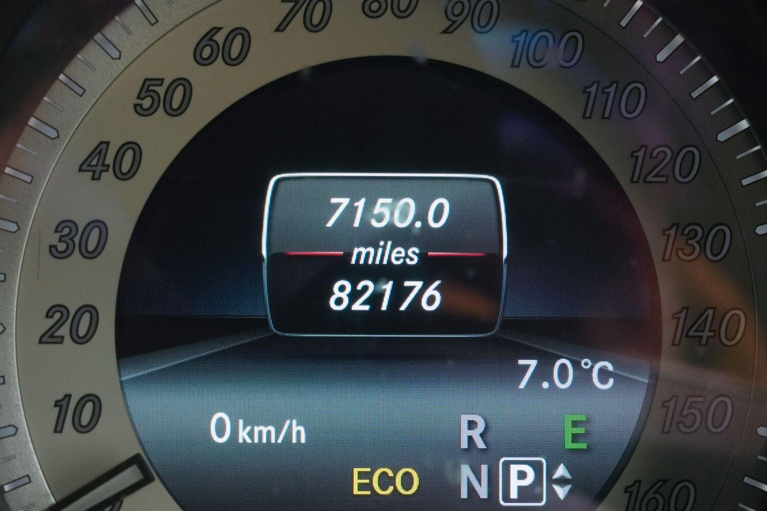 Used Mercedes-Benz E Class 2013 for sale - 77957256: Photo 24