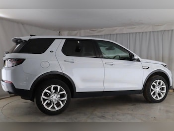 Used Land Rover Discovery Sport 2018 for sale - 78842461: Photo