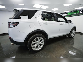 Used Land Rover Discovery Sport 2018 for sale - 78842461: Photo