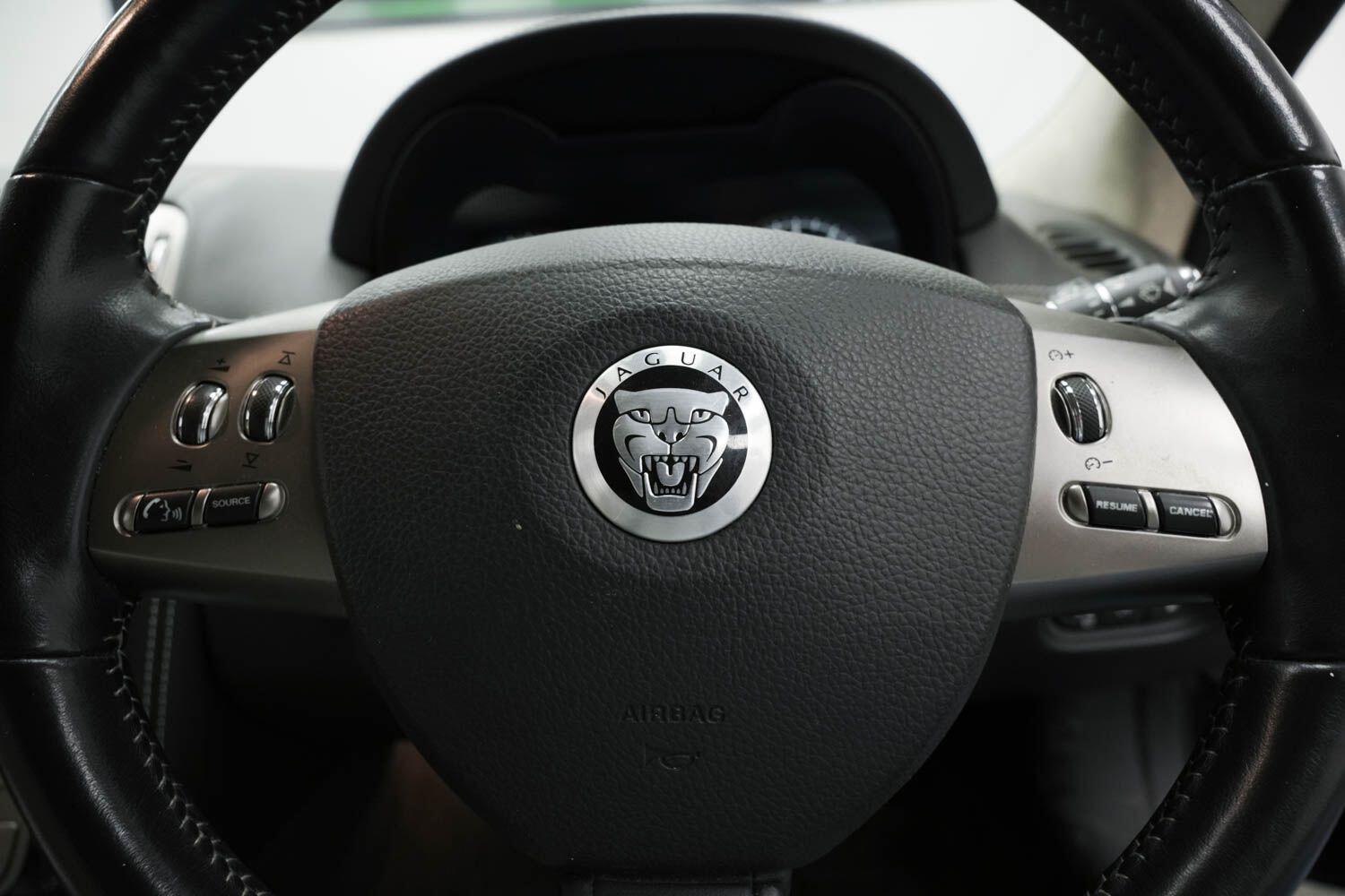 Used Jaguar XKR 2011 for sale - 76166507: Photo 21