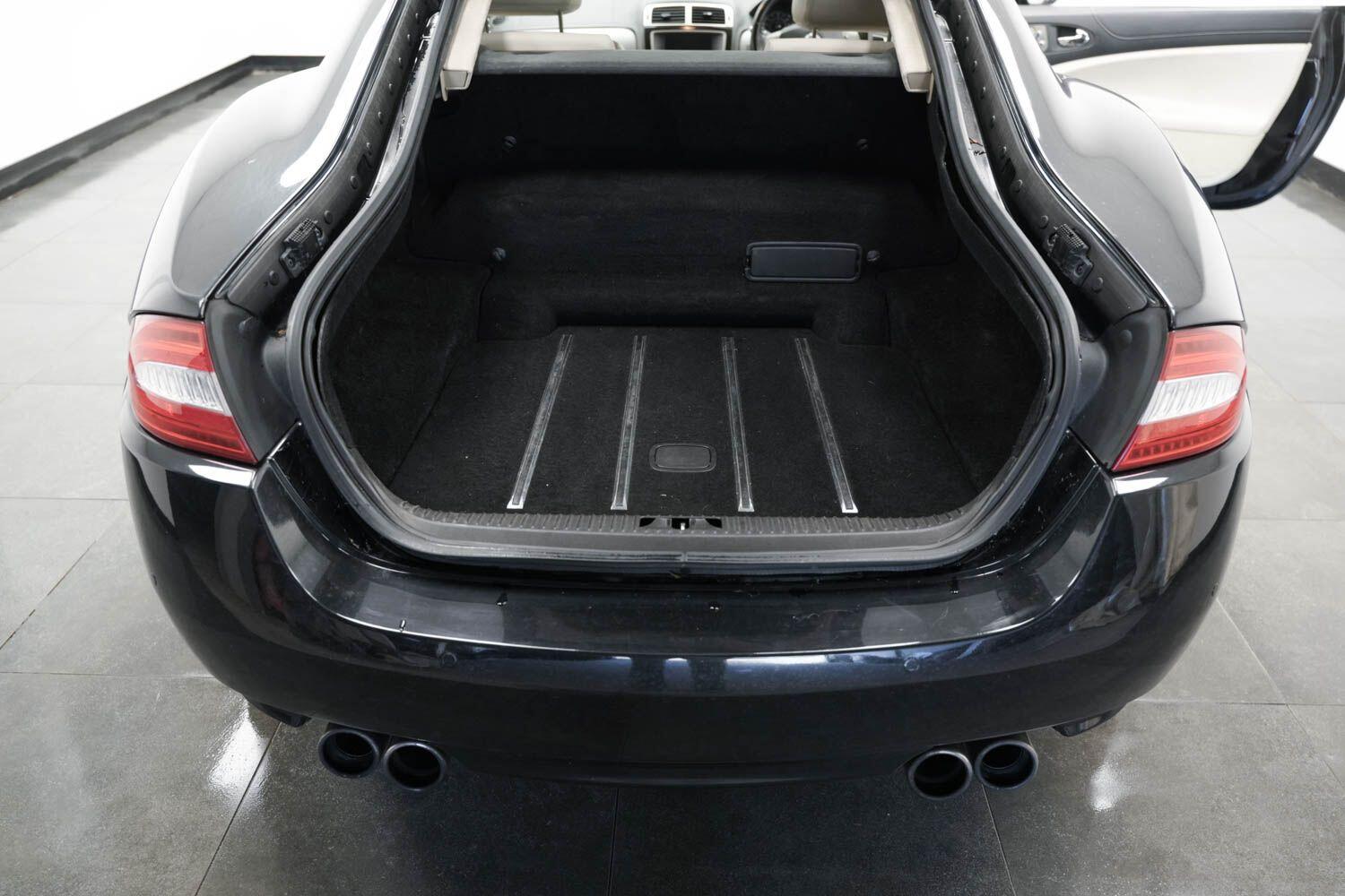 Used Jaguar XKR 2011 for sale - 76166507: Photo 7