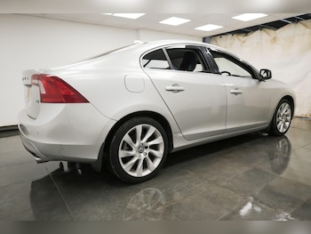 Used Volvo S60 2018 for sale - 76158669: Photo 4