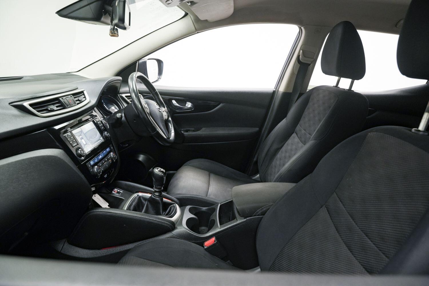 Used Nissan Qashqai 2015 for sale - 78072637: Photo 24