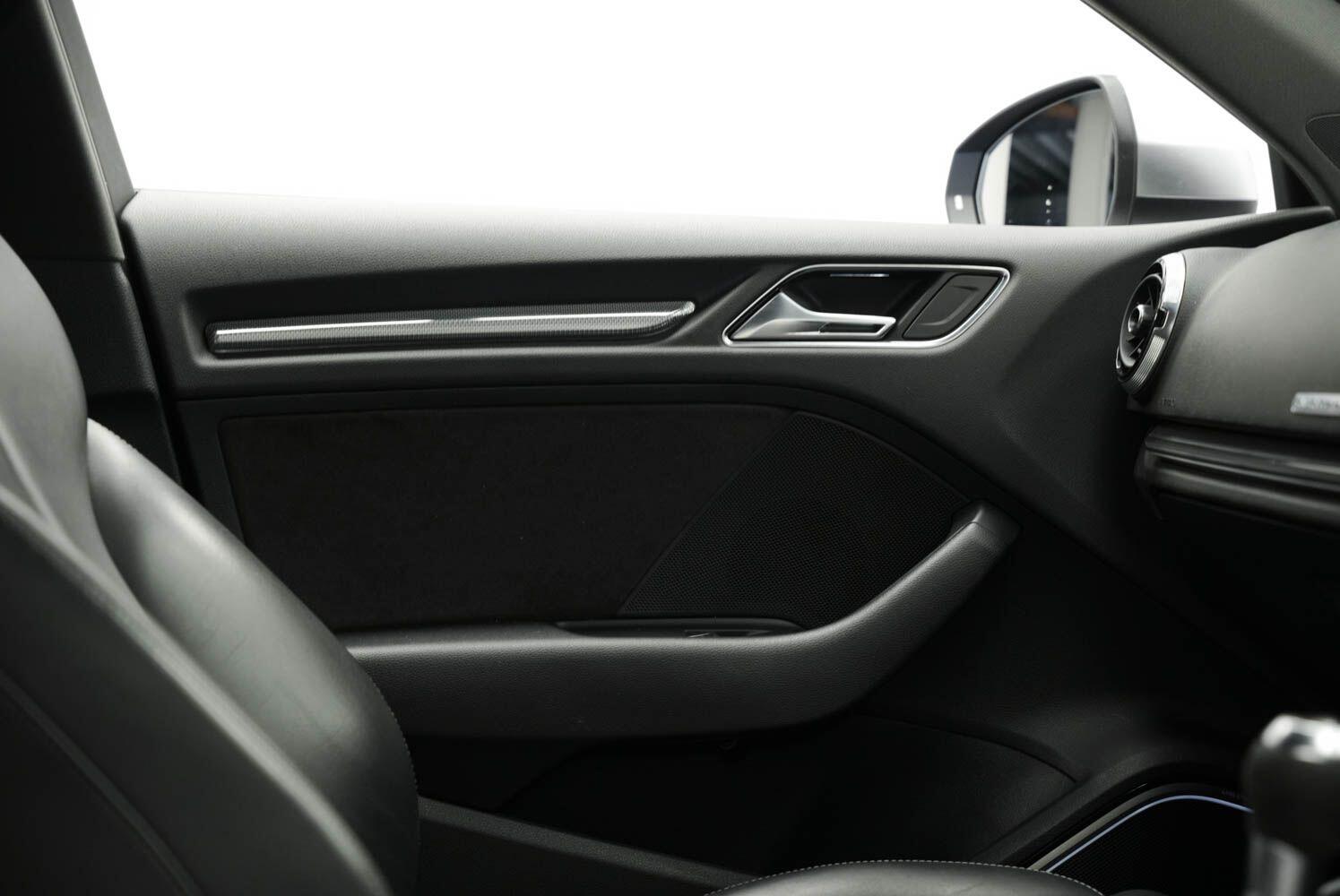 Used Audi RS3 2017 for sale - 76521921: Photo 26