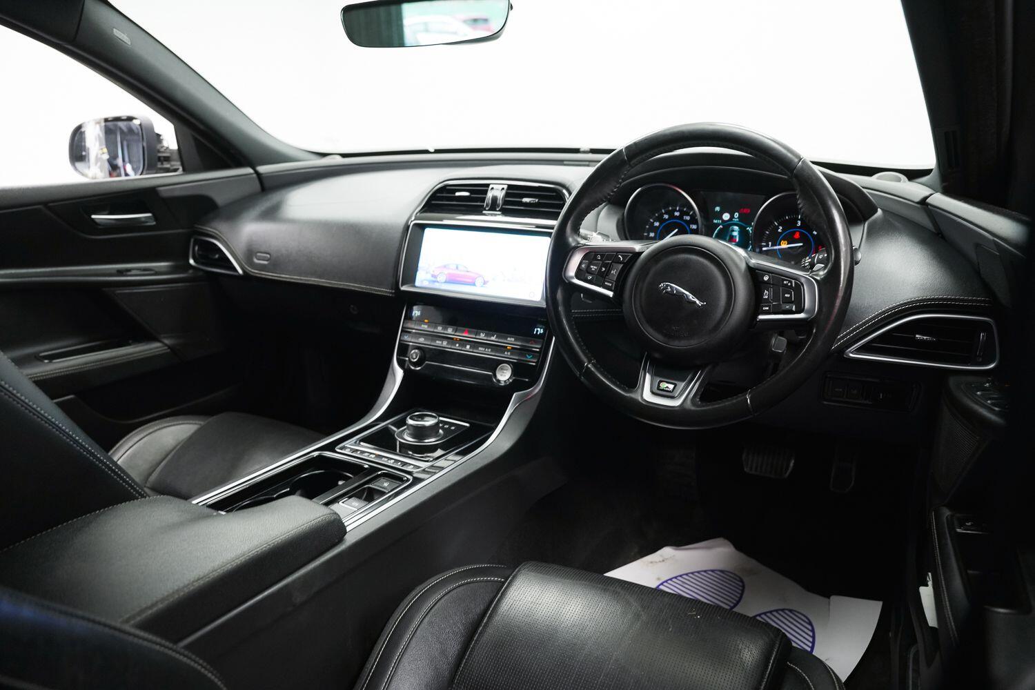 Used Jaguar XE 2018 for sale - 78019826: Photo 11