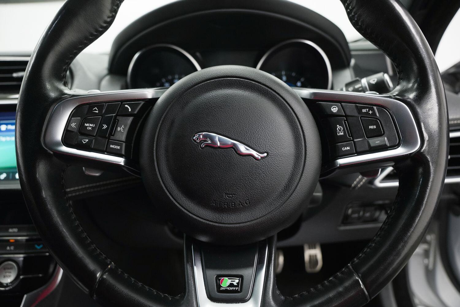 Used Jaguar XE 2018 for sale - 78019826: Photo 24