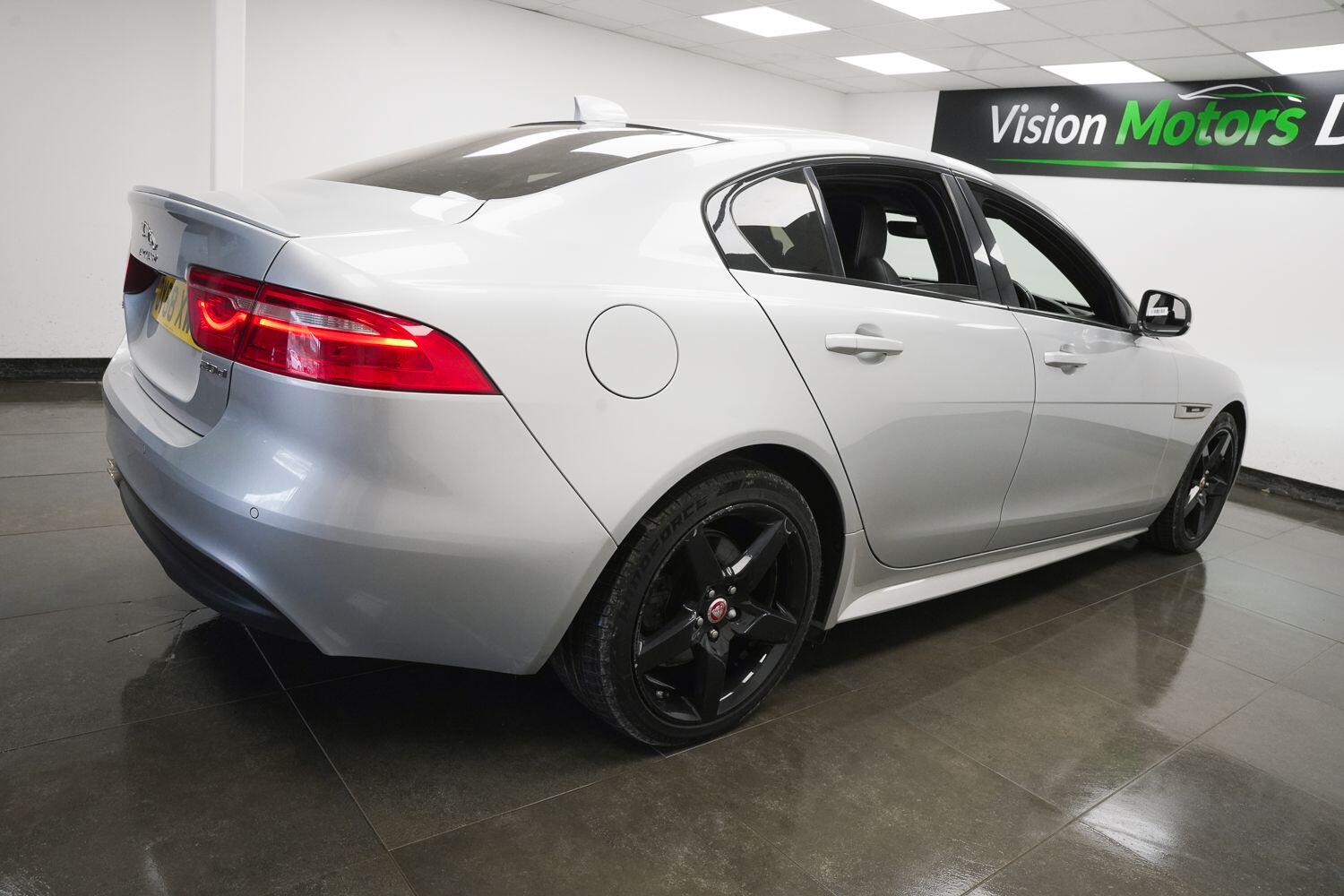Used Jaguar XE 2018 for sale - 78019826: Photo 4