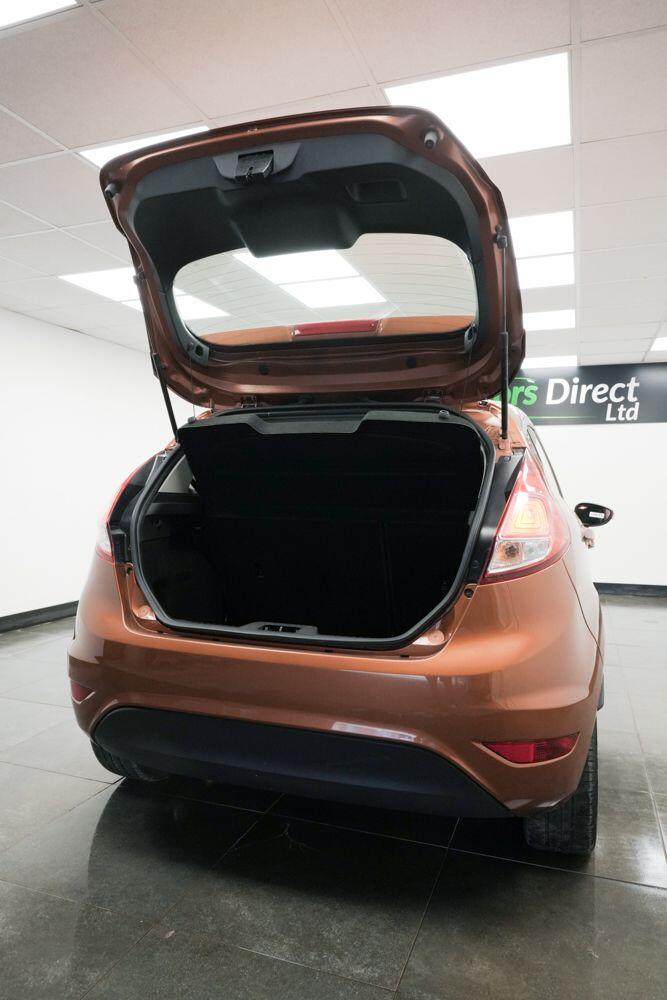 Used Ford Fiesta 2014 for sale - 76360330: Photo 9