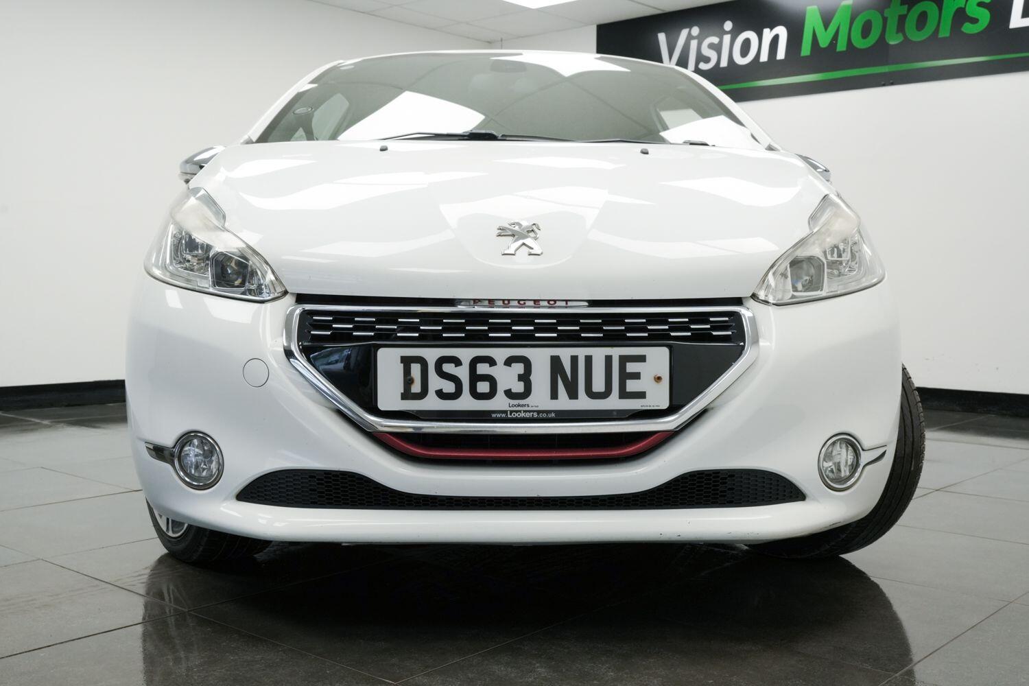 Used Peugeot 208 2014 for sale - 76361271: Photo 3
