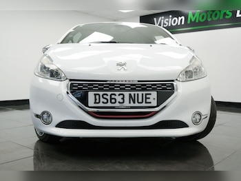Used Peugeot 208 2014 for sale - 76361271: Photo