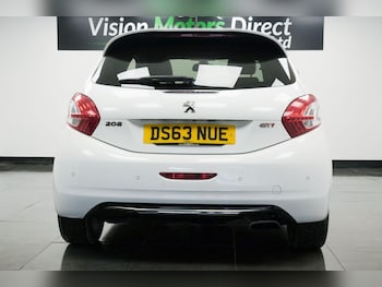 Used Peugeot 208 2014 for sale - 76361271: Photo