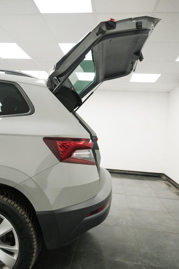 Used Skoda Karoq 2020 for sale - 76158596: Photo 9