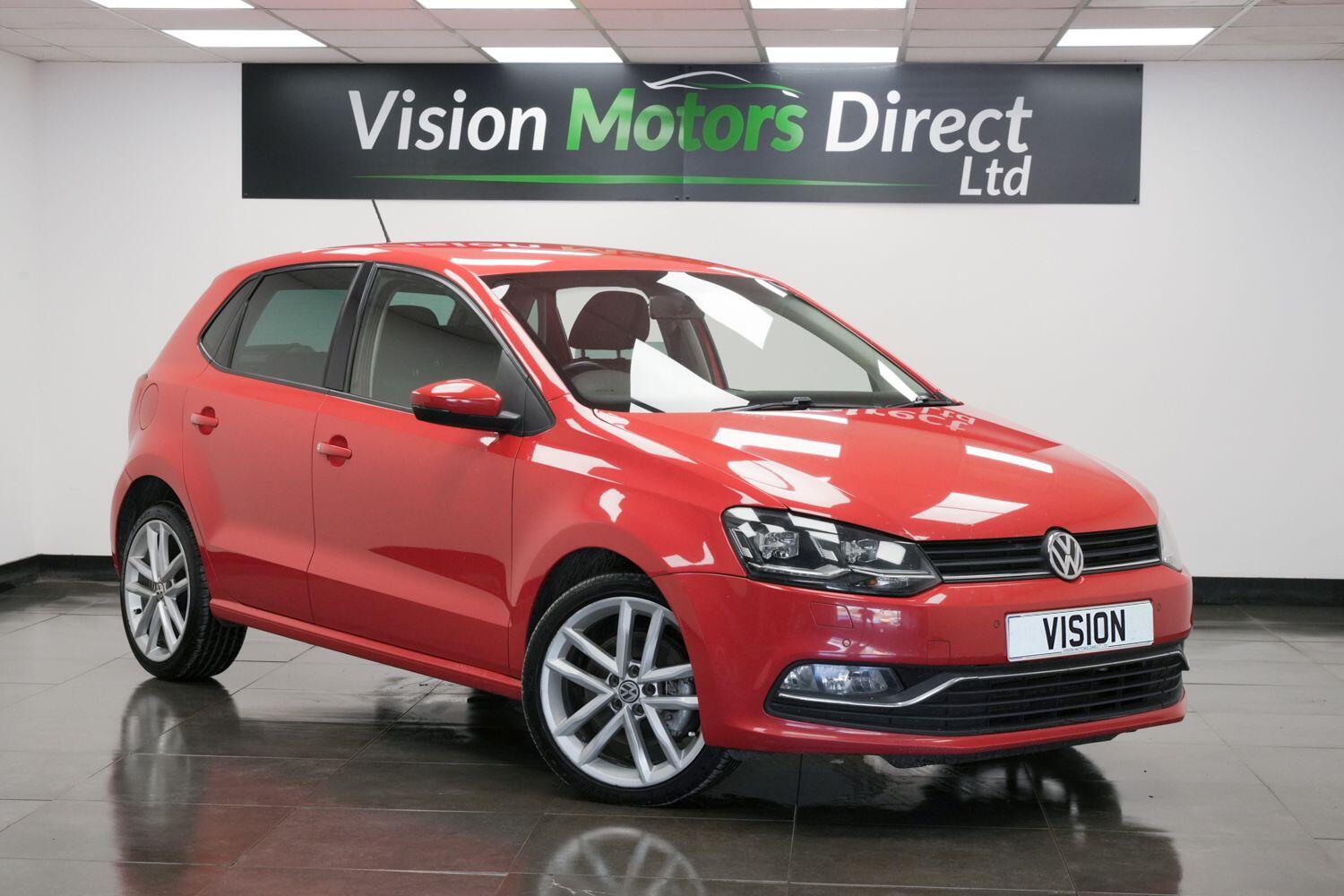 Used Volkswagen Polo 2015 for sale - 76409598: Photo 1