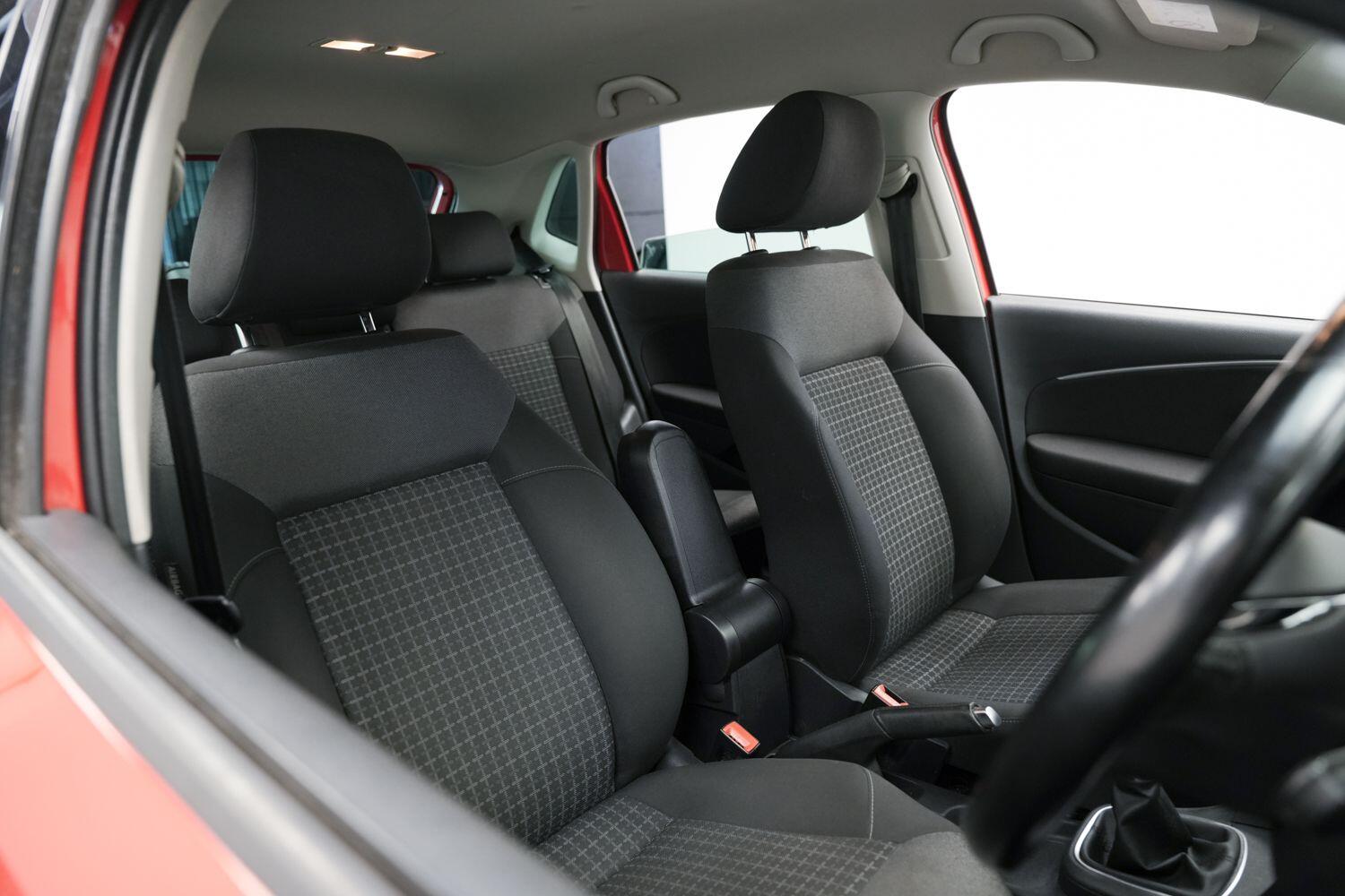 Used Volkswagen Polo 2015 for sale - 76409598: Photo 10