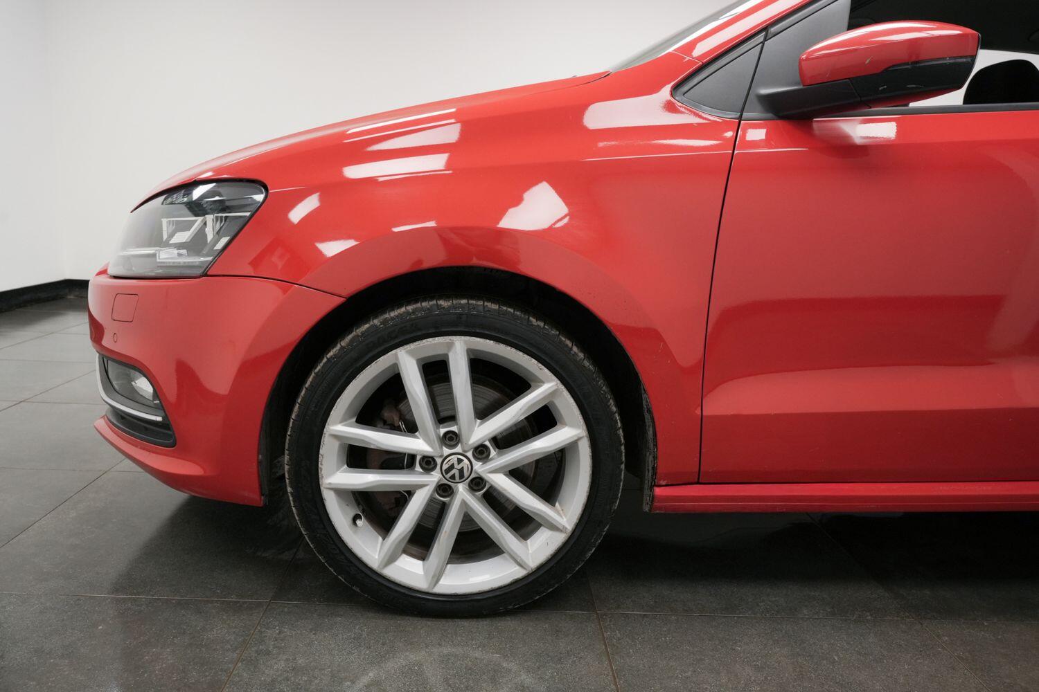 Used Volkswagen Polo 2015 for sale - 76409598: Photo 6
