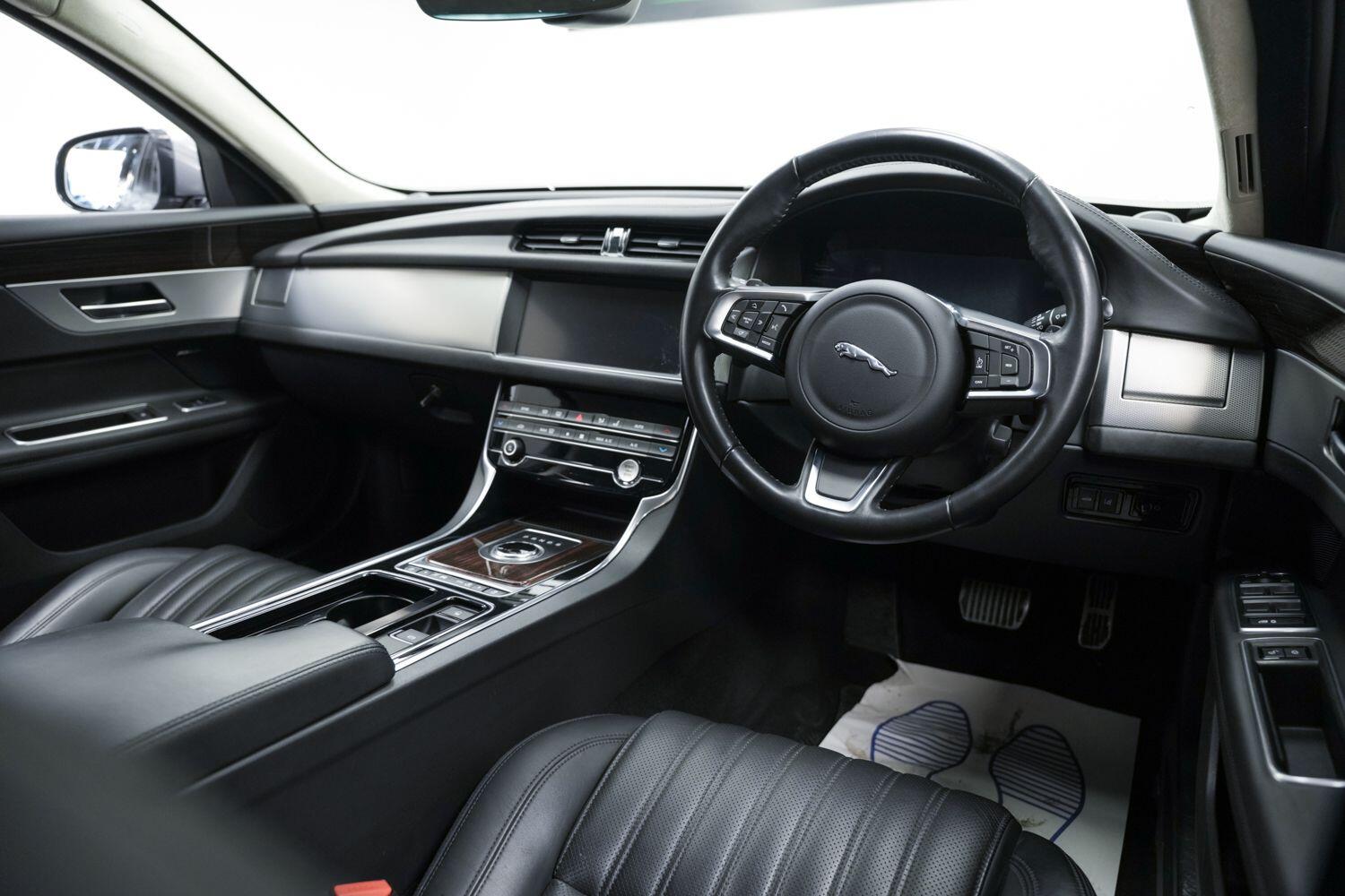 Used Jaguar XF 2020 for sale - 77559916: Photo 11