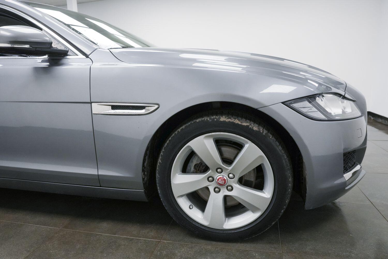 Used Jaguar XF 2020 for sale - 77559916: Photo 5