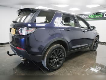 Used Land Rover Discovery Sport 2017 for sale - 79621901: Photo