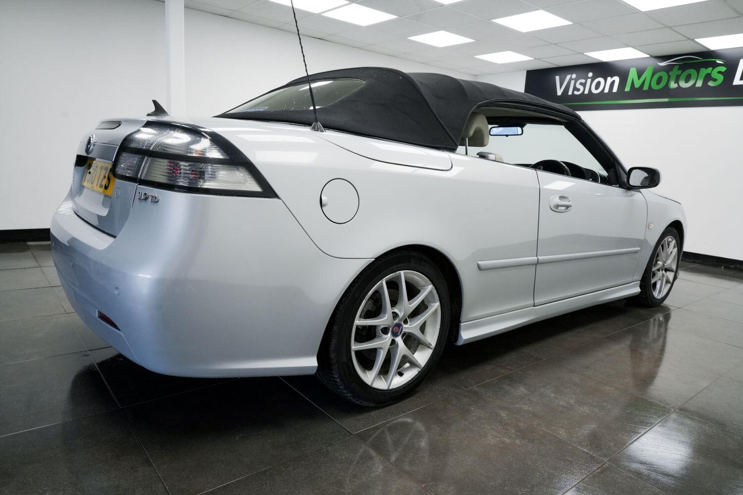 Used Saab 9-3 2010 for sale - 76824786: Photo 4