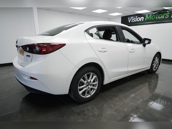 Used Mazda Mazda3 2015 for sale - 76094637: Photo 4