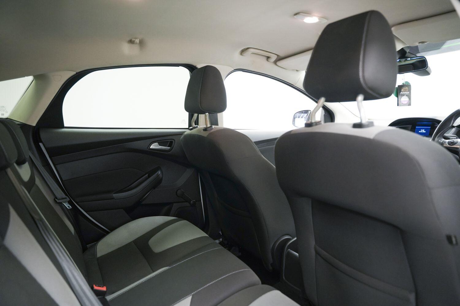 Used Ford Focus for sale - 77237990: Photo 16