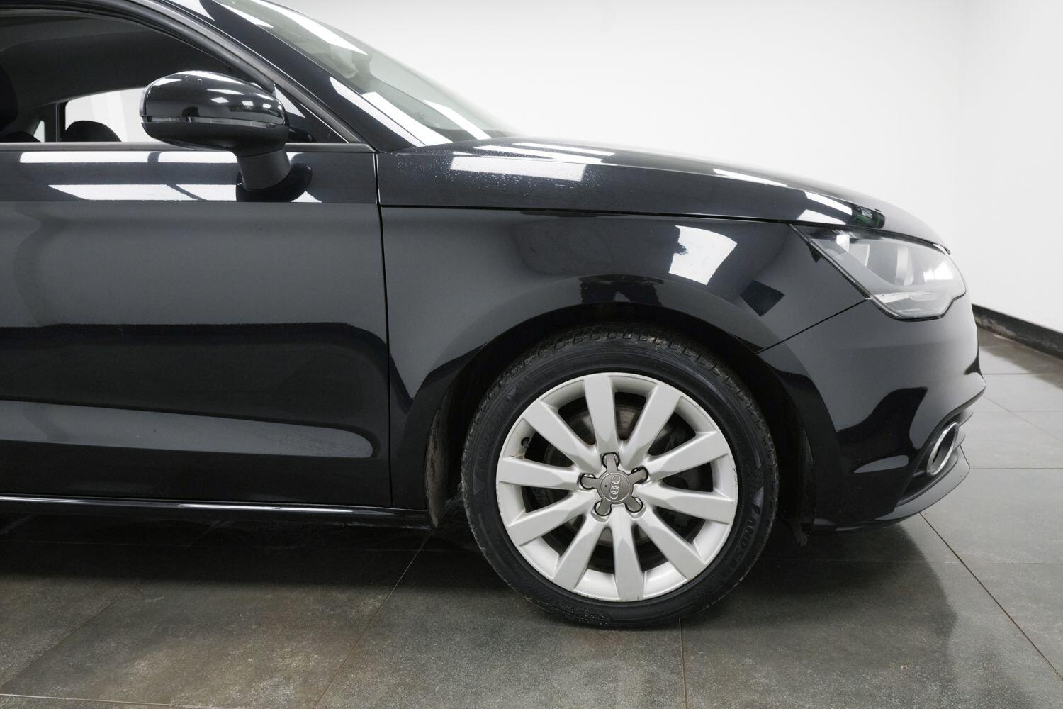 Used Audi A1 2013 for sale - 76823697: Photo 5