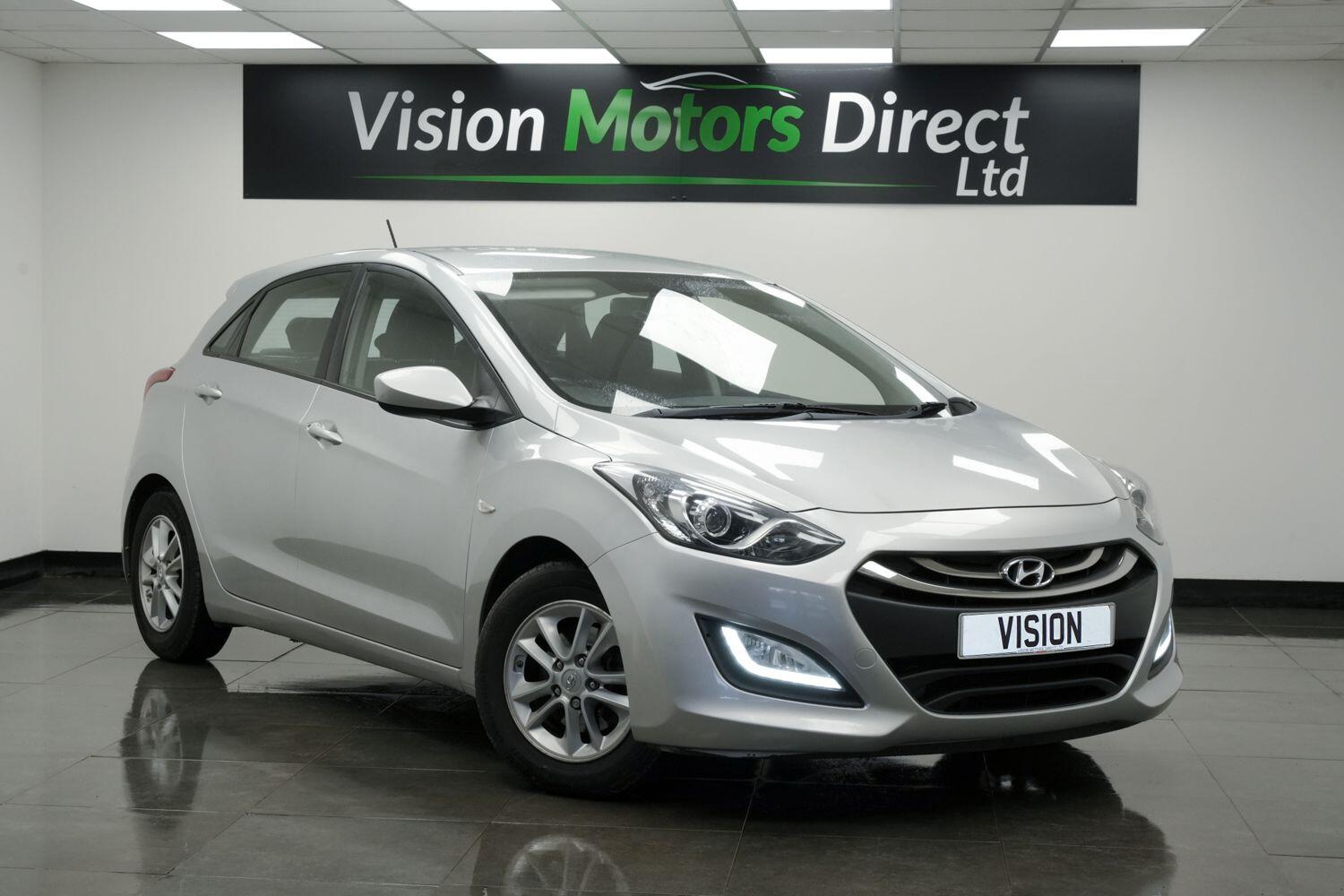 Used Hyundai i30 2015 for sale - 76409378: Photo 1