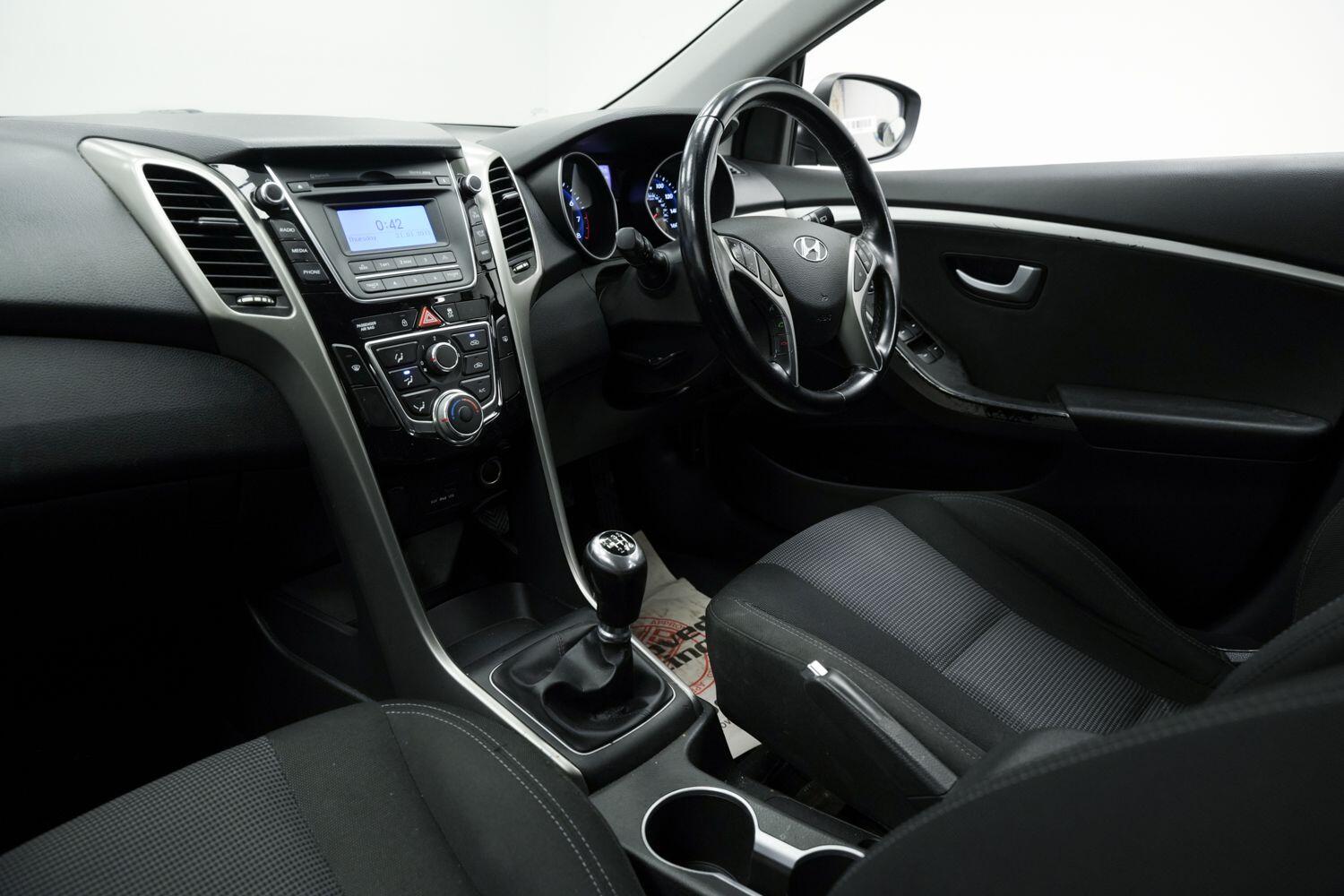 Used Hyundai i30 2015 for sale - 76409378: Photo 20