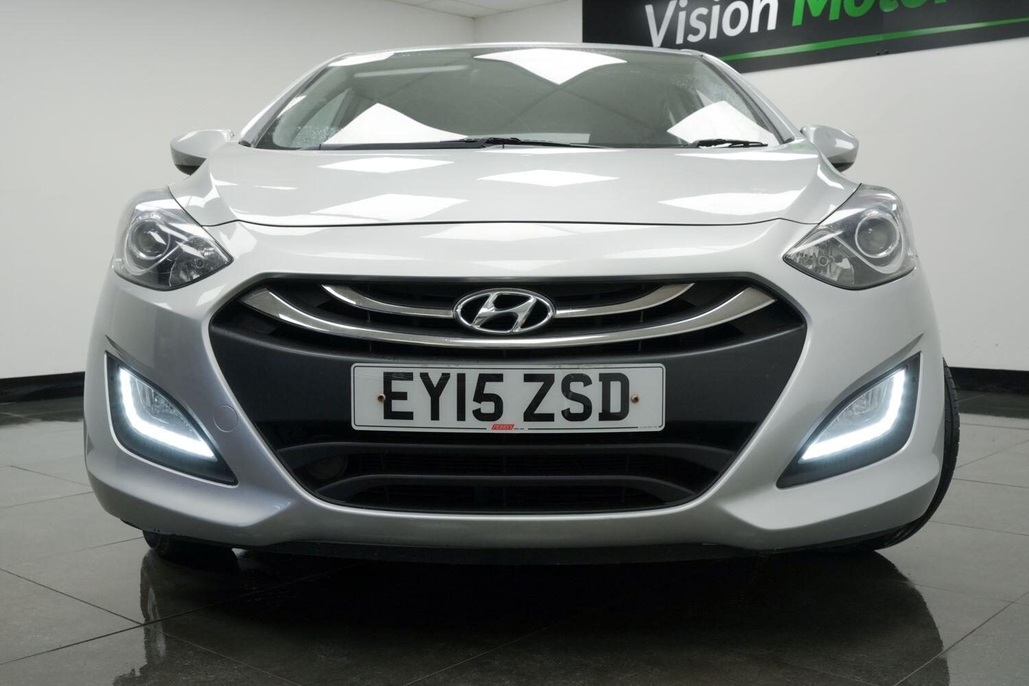 Used Hyundai i30 2015 for sale - 76409378: Photo 3