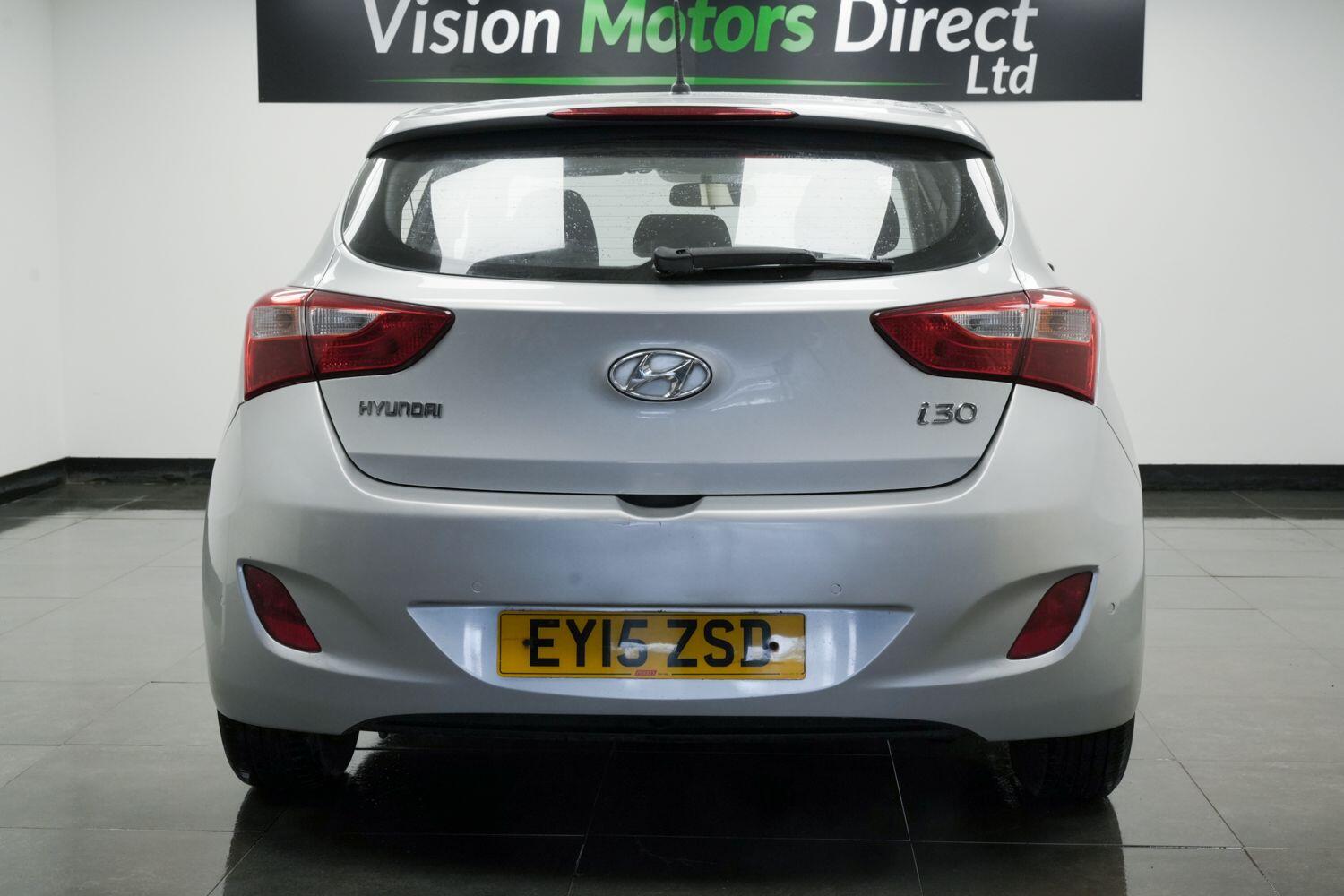 Used Hyundai i30 2015 for sale - 76409378: Photo 4
