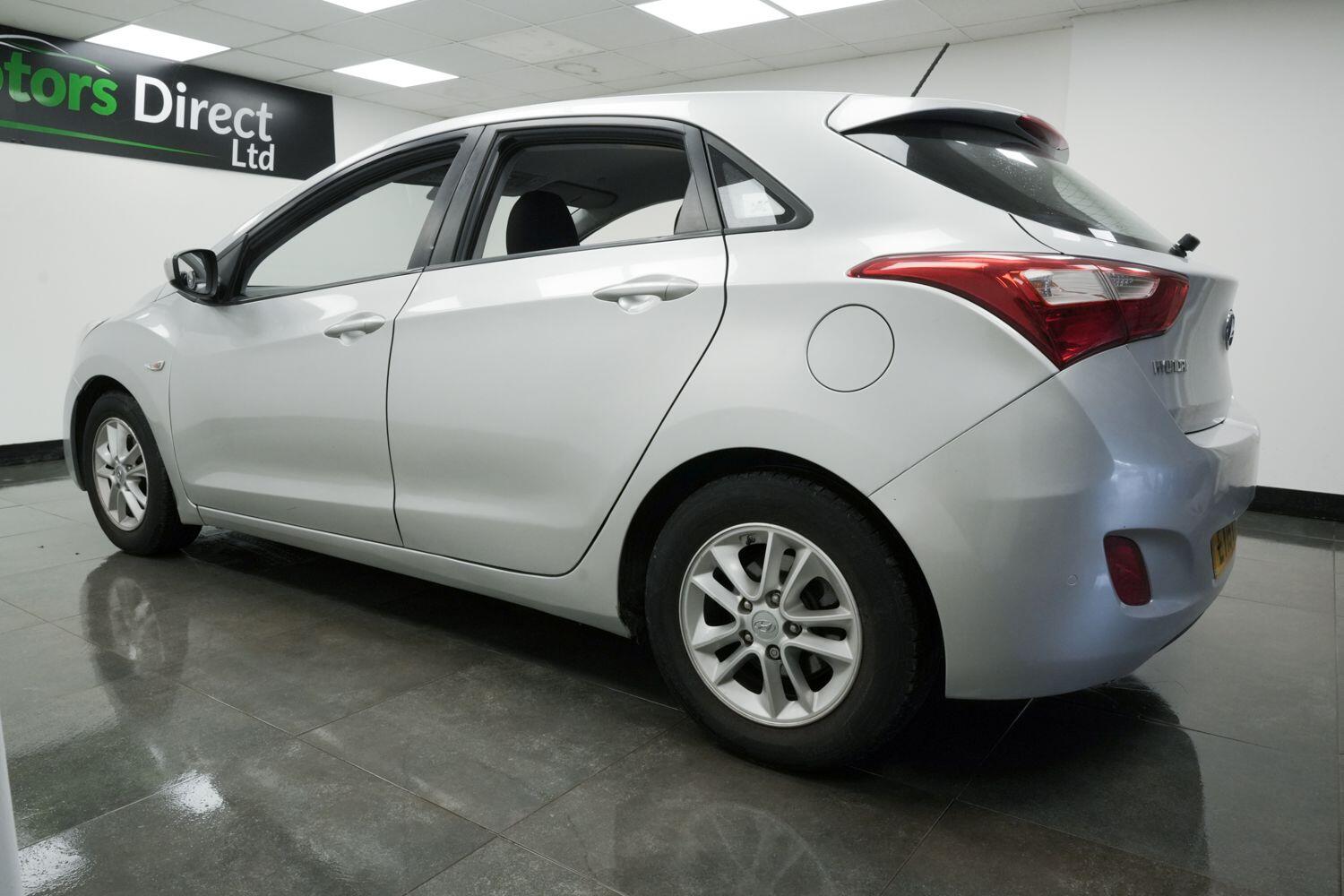 Used Hyundai i30 2015 for sale - 76409378: Photo 8