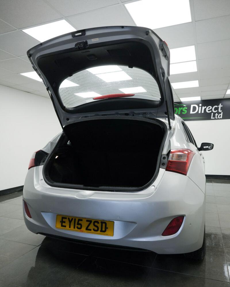 Used Hyundai i30 2015 for sale - 76409378: Photo 9